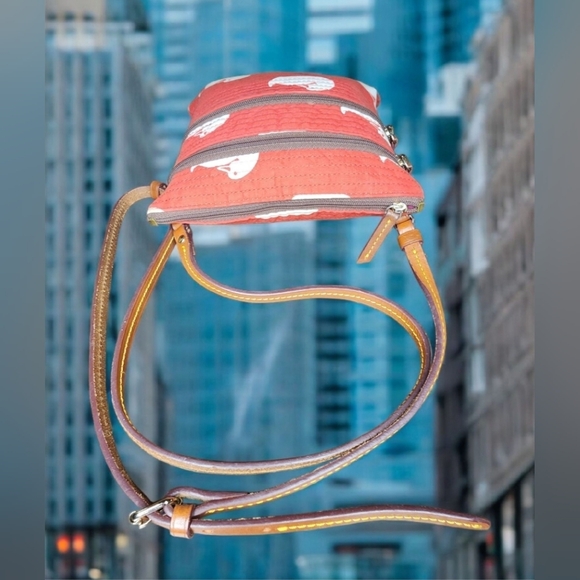 Vintage Dooney & Bourke Red Nylon Triple-Zip Crossbody Bag - Picture 6 of 16